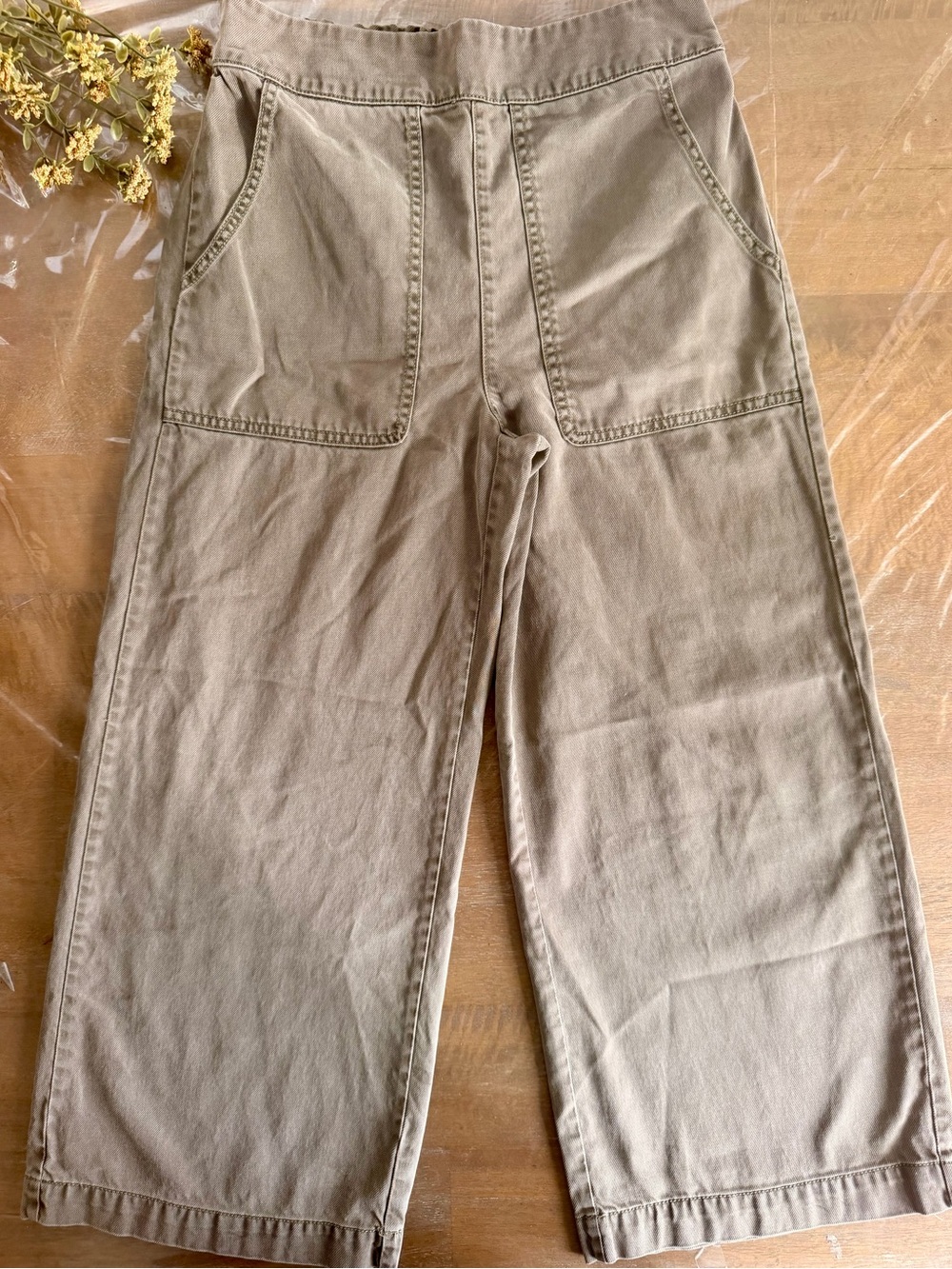 Nicole Miller - Wide-Leg Olive Green Utility Cropped Chinos